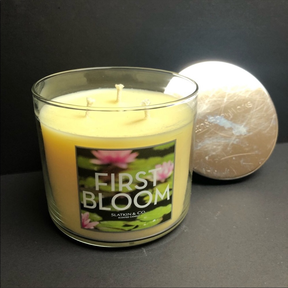NEW🔥RARE FIRST BLOOM 3 wick CANDLE